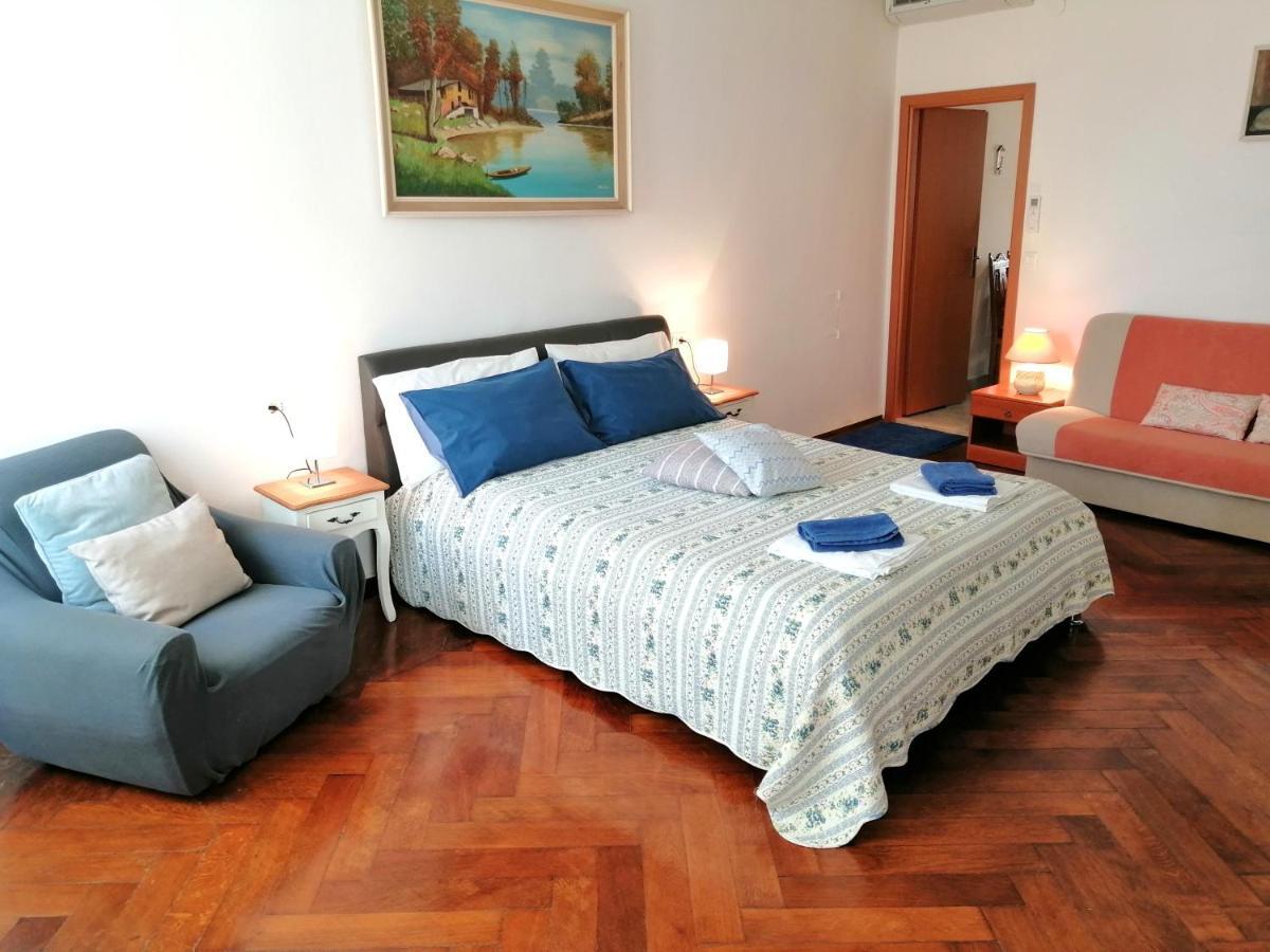 Guest House Barocco Ρόβινι Εξωτερικό φωτογραφία